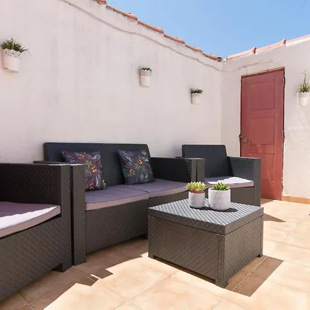 Cozy Downtown דירה *