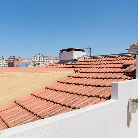 Апартаменти Cozy Downtown *