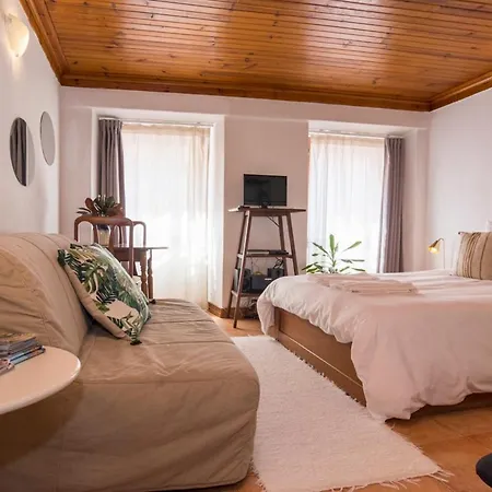 Cozy Downtown Apartmán